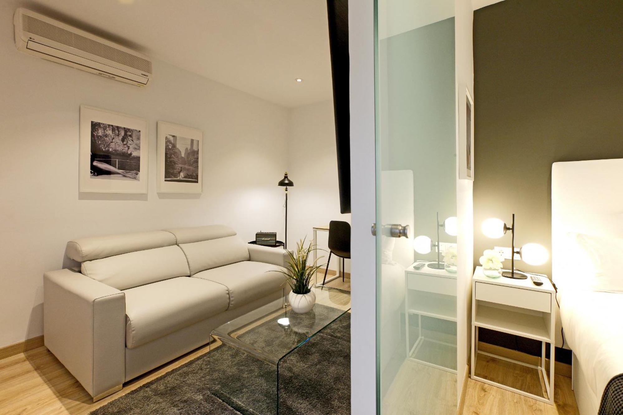 Atocha Suite - Barrio De Las Letras Madrid Exterior photo
