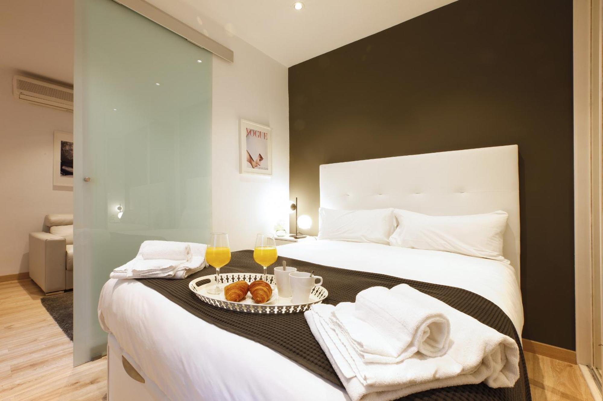 Atocha Suite - Barrio De Las Letras Madrid Exterior photo