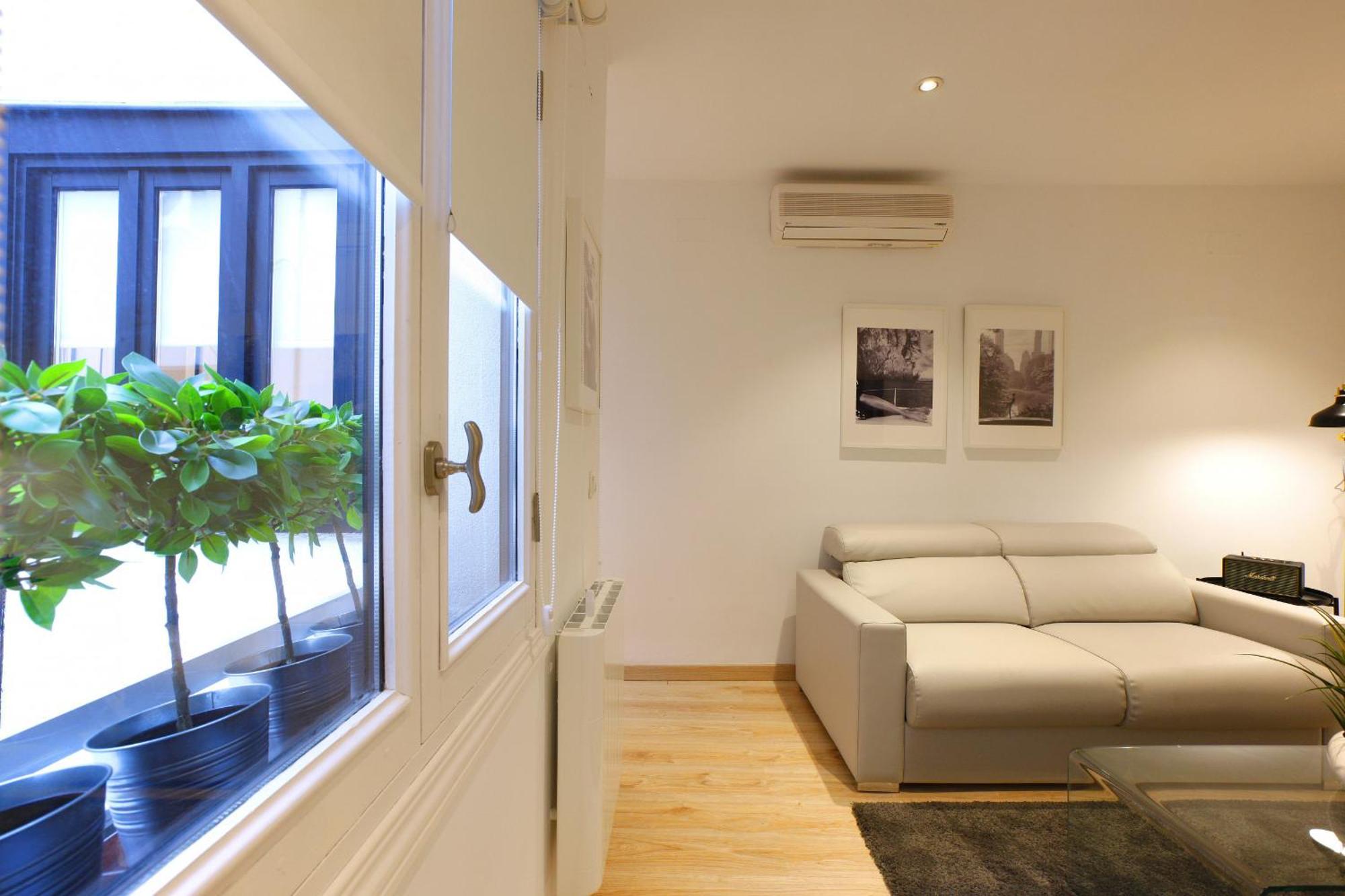 Atocha Suite - Barrio De Las Letras Madrid Exterior photo